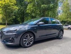 Grau Gebraucht 2022 Hyundai i30 Trend Limousine | 18.500 € (Etwas zu teuer)