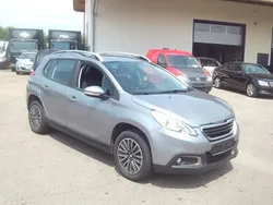 Grau Gebraucht 2016 Peugeot 2008 Active SUV | 6.500 € (Guter Preis)