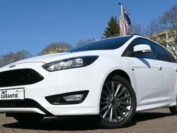 Weiß Gebraucht 2018 Ford Focus ST-Line Kombi | 11.690 € (Guter Preis)