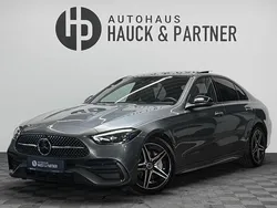 Grau Gebraucht 2022 Mercedes C300 AMG Limousine | 43.990 € (Etwas zu teuer)