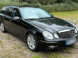 Schwarz Gebraucht 2007 Mercedes E320 Kombi | 2.200 € (Superpreis)