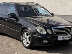Obsidianschwarz metalliclack Gebraucht 2007 Mercedes E320 Avantgarde Kombi | 4.900 € (Guter Preis)