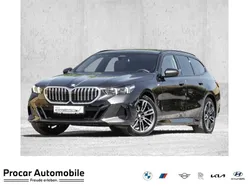 Grau Gebraucht 2024 BMW 520 Performance Kombi | 54.990 € (Fairer Preis)