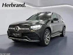 Metalliclack obsidianschwarz Gebraucht 2021 Mercedes GLC300e AMG line SUV | 41.780 € (Teuer)