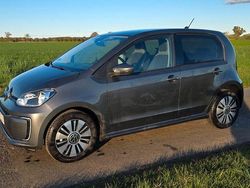 Grau Gebraucht 2022 VW e-up! Style Kleinwagen | 16.000 € (Fairer Preis)