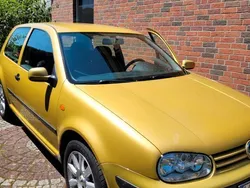 Gold Gebraucht 1999 VW Golf IV Basis Limousine | 1.200 € (Fairer Preis)