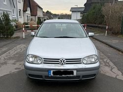 Silber Gebraucht 2001 VW Golf Limousine | 600 € (Guter Preis)