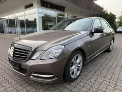 Grau Gebraucht 2012 Mercedes E220 Avantgarde Limousine | 10.950 € (Fairer Preis)