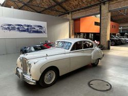 Weiß Gebraucht 1961 Jaguar MK IX Limousine | 55.900 €