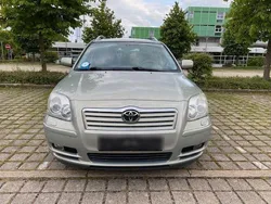 Silber Gebraucht 2008 Toyota Avensis Sol Kombi | 2.950 € (Fairer Preis)