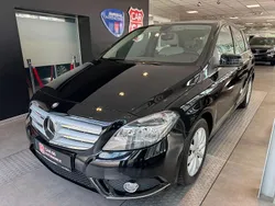 Schwarz Gebraucht 2014 Mercedes B180 Van / Kleinbus | 12.900 € (Guter Preis)