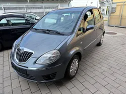 Grau Gebraucht 2008 Lancia Musa Van / Kleinbus | 1.999 € (Guter Preis)