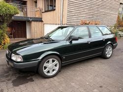 Grün Gebraucht 1993 Audi 80 Kombi | 5.000 €