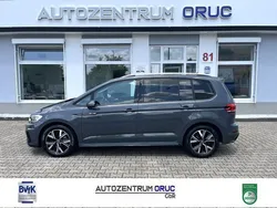 Grau Gebraucht 2020 VW Touran R-line Van / Kleinbus | 23.980 € (Fairer Preis)
