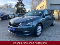Grau Gebraucht 2017 Skoda Octavia Ambition Kombi | 10.999 € (Fairer Preis)