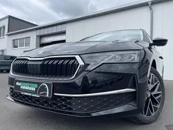 Schwarz Gebraucht 2024 Skoda Octavia Selection Kombi | 26.860 € (Guter Preis)