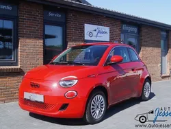 Colore esterno (red vr111/a) Gebraucht 2022 Fiat 500e Red Kleinwagen | 18.985 € (Teuer)