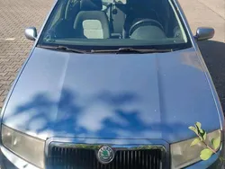 Grau Gebraucht 2004 Skoda Fabia Limousine | 750 € (Guter Preis)