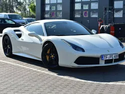 Weiß Gebraucht 2018 Ferrari 488 Coupé | 278.900 €