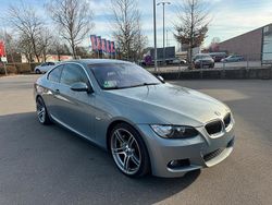 Blau Gebraucht 2006 BMW 325 Coupé | 13.800 €