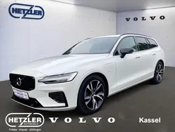 Ice white / solid Gebraucht 2021 Volvo V60 R-Design Kombi | 34.950 € (Fairer Preis)