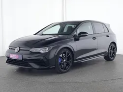 Deep black Gebraucht 2023 VW Golf VIII R Limousine | 36.955 € (Superpreis)