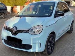 Blau Gebraucht 2024 Renault Twingo Intens Kleinwagen | 15.999 € (Etwas zu teuer)