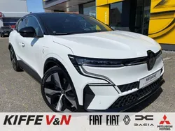 Weiss 369 + schwarz gne Gebraucht 2023 Renault Mégane Techno Limousine | 35.490 € (Etwas zu teuer)