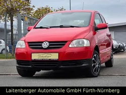 Rot Gebraucht 2008 VW Fox Kleinwagen | 2.650 € (Teuer)