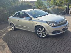 Silber Gebraucht 2007 Opel Astra Cabriolet Cabrio | 1.600 €