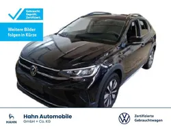Deep black perleffekt Gebraucht 2024 VW Taigo Move SUV | 24.630 € (Fairer Preis)
