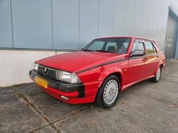 Rot Gebraucht 1987 Alfa Romeo 75 Limousine | 16.950 €