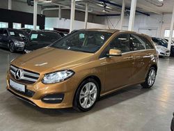 Beige Gebraucht 2018 Mercedes B180 Sport Van / Kleinbus | 19.890 € (Fairer Preis)
