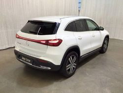 Gebraucht 2024 Mercedes EQA250 SUV | 39.793 € (Teuer)