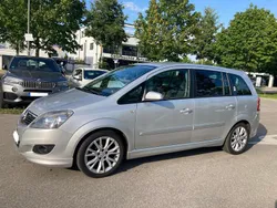 Silber Gebraucht 2009 Opel Zafira Sport Van / Kleinbus | 3.950 € (Fairer Preis)