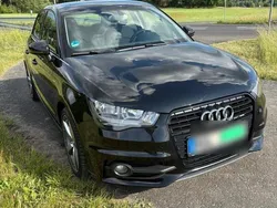 Schwarz Gebraucht 2014 Audi A1 Sportback Attraction Kleinwagen | 8.950 € (Guter Preis)