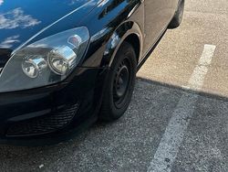 Schwarz Gebraucht 2009 Opel Astra Limousine | 1.450 € (Superpreis)