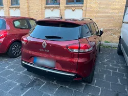 Rot Gebraucht 2017 Renault Clio GrandTour Kombi | 7.200 € (Fairer Preis)