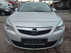 Silber Gebraucht 2012 Opel Astra Kombi | 2.490 € (Guter Preis)
