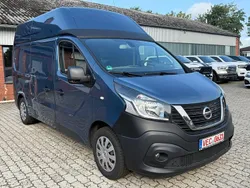 Blau Gebraucht 2017 Nissan NV300 Comfort Van | 8.299 € (Guter Preis)