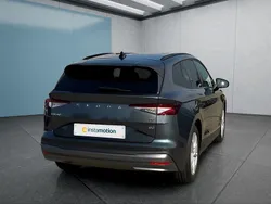 Grau Gebraucht 2021 Skoda Enyaq iV Loft SUV | 27.799 € (Fairer Preis)