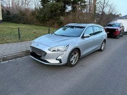 Grau Gebraucht 2019 Ford Focus Kombi | 7.999 € (Fairer Preis)
