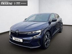 Nachtblau, dach black pearls Gebraucht 2022 Renault Megane E-Tech Techno Limousine | 22.990 € (Superpreis)