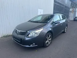 Grau Gebraucht 2009 Toyota Avensis Sol Kombi | 3.899 € (Fairer Preis)