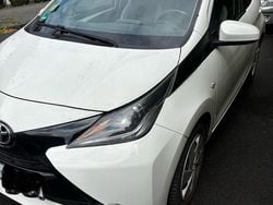 Weiß Gebraucht 2018 Toyota Aygo Kleinwagen | 6.950 € (Superpreis)