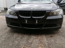Schwarz Gebraucht 2006 BMW 318 Limousine | 4.700 € (Etwas zu teuer)