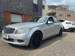 Silber Gebraucht 2009 Mercedes C200 Limousine | 8.500 € (Fairer Preis)