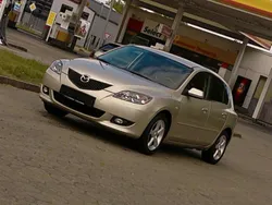 Silber Gebraucht 2005 Mazda 3 Inclusive Limousine | 4.490 € (Fairer Preis)