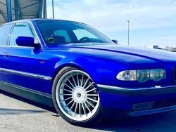 Blau Gebraucht 1998 BMW 750 Limousine | 17.000 € (Guter Preis)