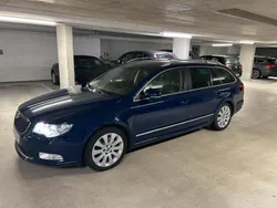Blau Gebraucht 2011 Skoda Superb Kombi | 7.999 € (Etwas zu teuer)